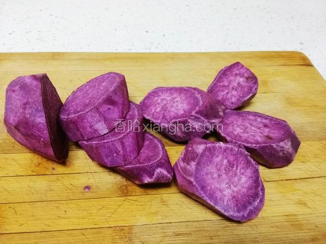 切成斜片，容易熟