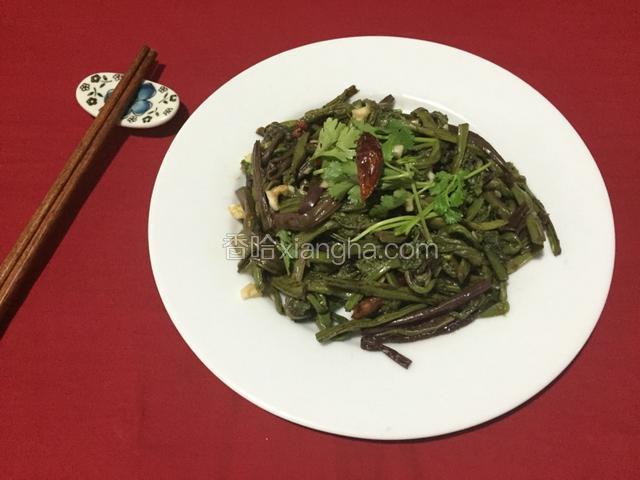 凉拌蕨菜