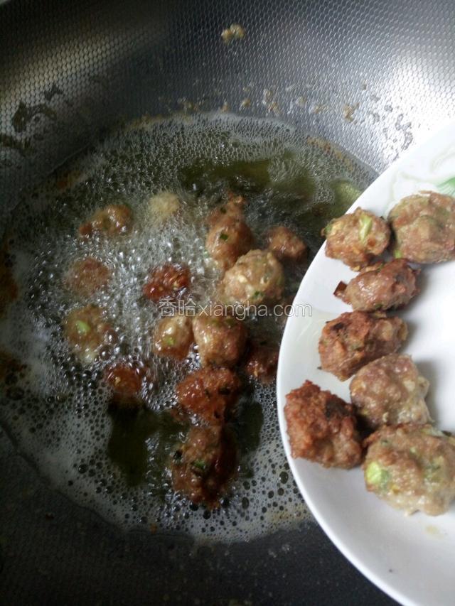 然后油温加高，在复炸一遍，就完美了