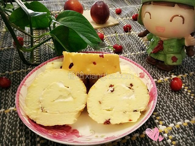 蔓越莓奶油蛋糕卷