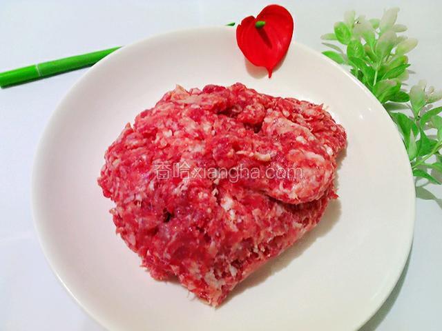 准备肉糜，备用