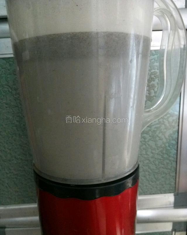 按启动键，打好豆浆