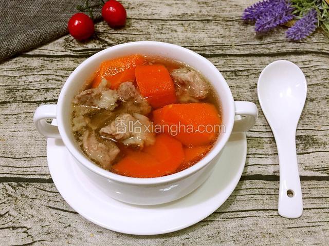 装碗撒上香菜即可食用