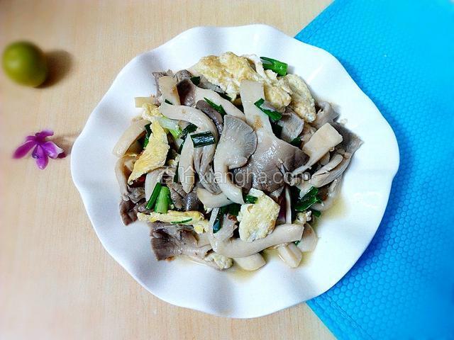 蘑菇炒鸡蛋