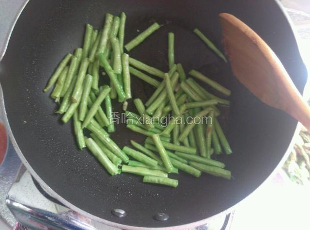 下豆角翻炒-30秒肉肉肉肉
