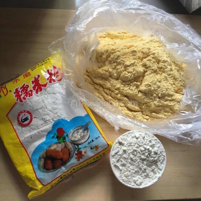 准备好要用的食材，我是用一次性杯子量的比例