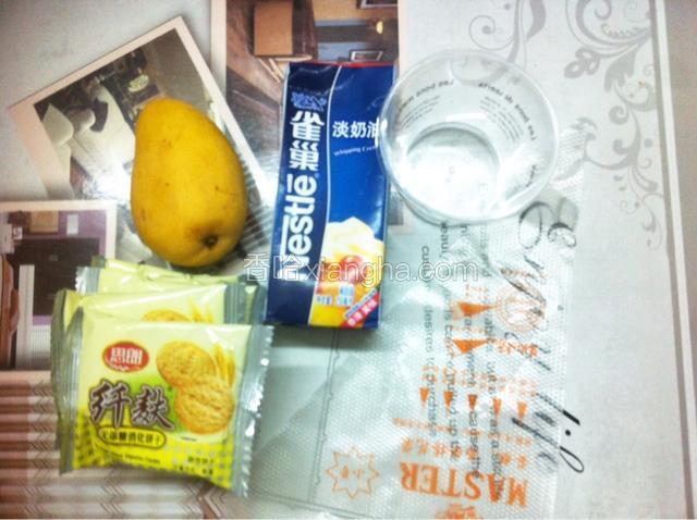 如图：准备好图中的材料
