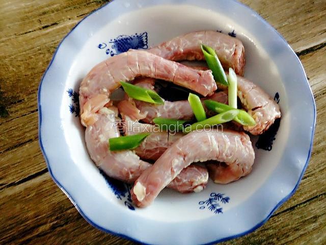 加入葱段