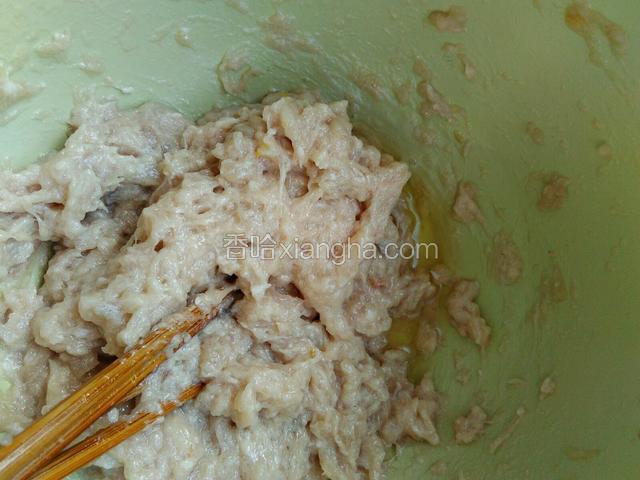 用筷子一个方向搅，不要停