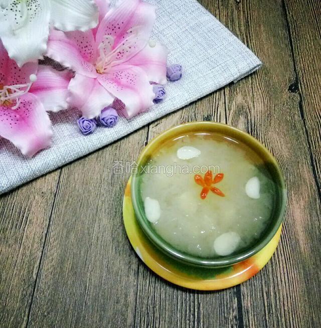  
  盛一碗凉凉