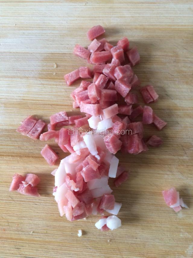将里脊肉切小丁