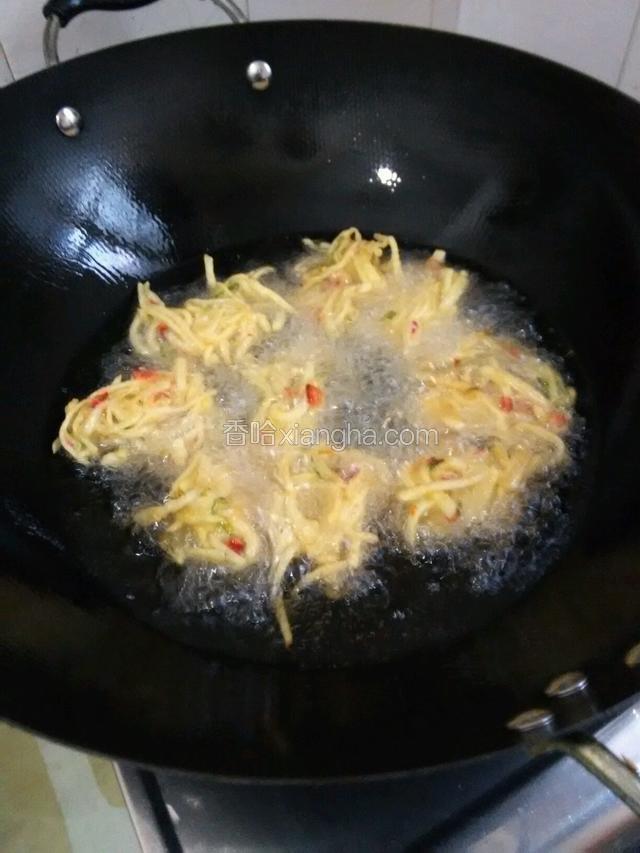炸至两面金黄
