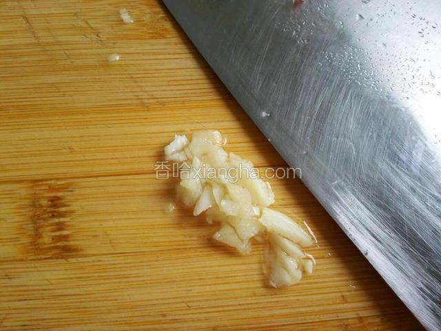 大蒜拍碎