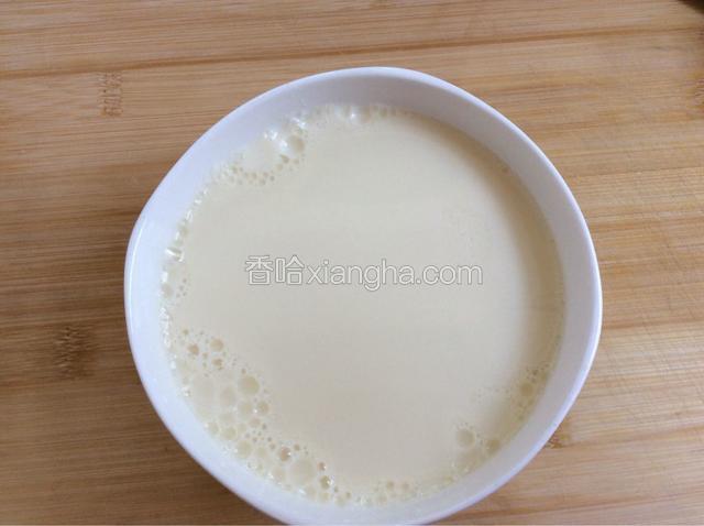 半个小时后豆浆已经凝固了。