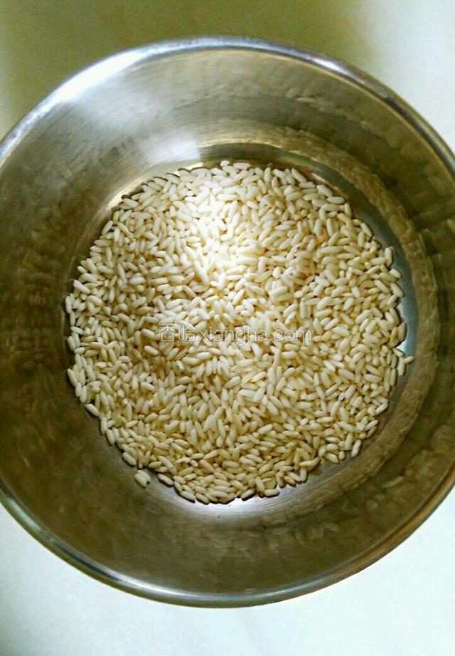长粒糯米洗干净