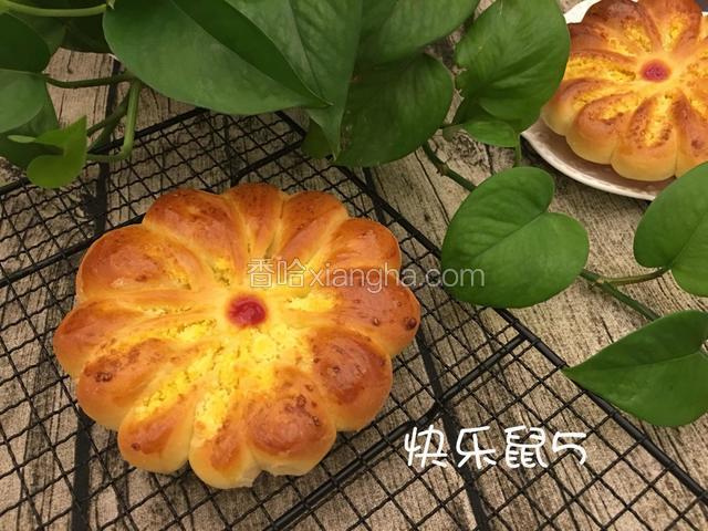 花形椰蓉面包