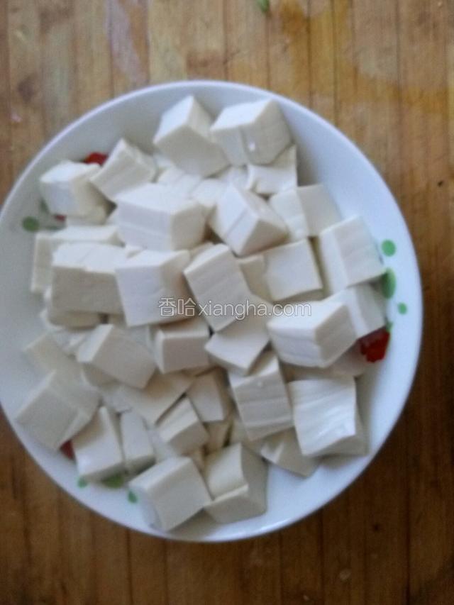 控出水分装盘子里备用