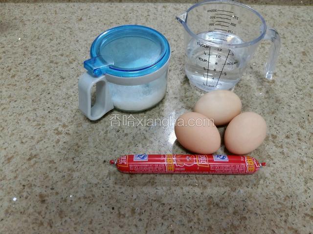 鸡蛋，火腿，水，盐