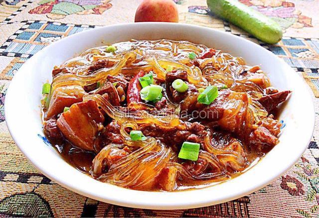 五花肉炖粉条