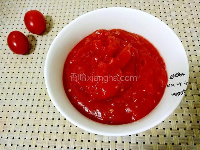 需自制果酱请参照我菜谱里的“自制圣女果酱”