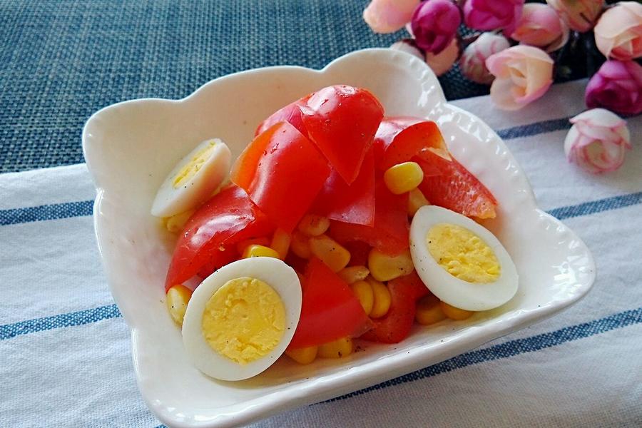 彩椒玉米鸡蛋沙拉