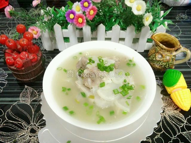 白萝卜排骨汤
