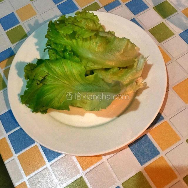 生菜洗净备用