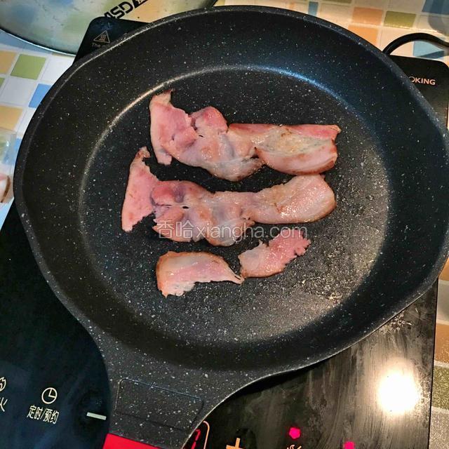 两面都小火煎一下，煎熟就可以了