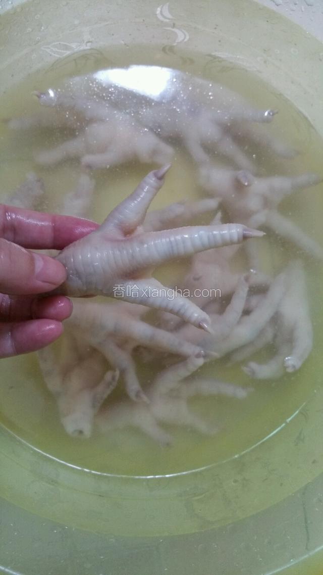 捞起，用清水洗去浮沫