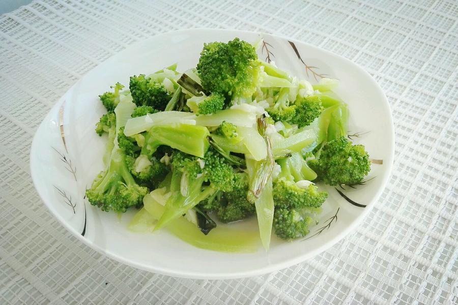 凉拌蒜蓉西兰花