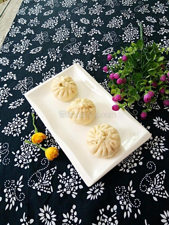 卷心菜肉馅包子