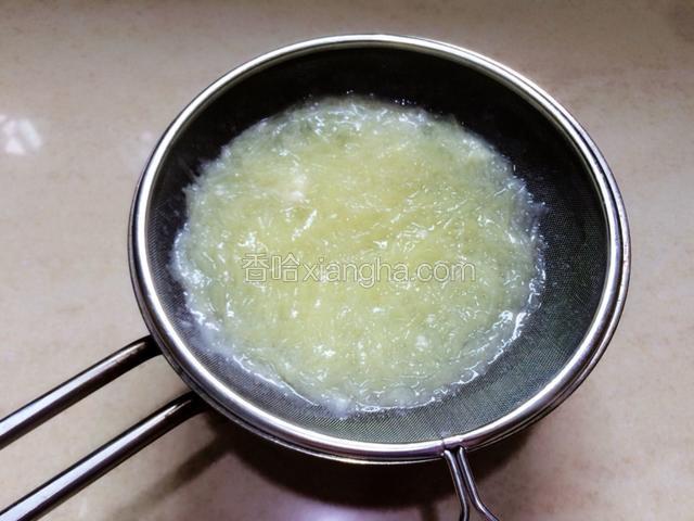 焯好后，去水，凉一下