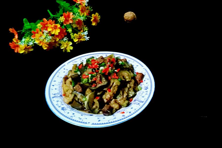  猪肉烧茄子