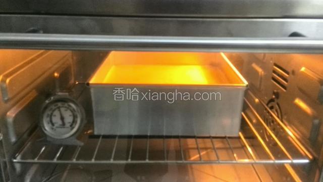 烤箱温度150度预热10分钟，一定要10分钟奥！多次试验10分钟可以达到150度