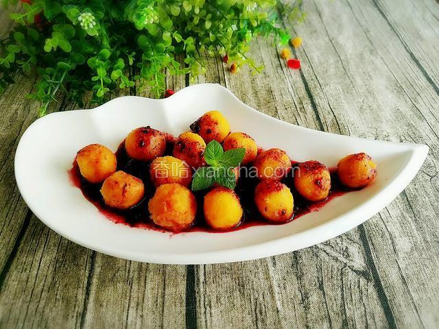 蜂蜜蓝莓红薯球