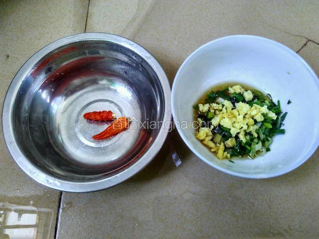 葱姜蒜苗切碎备