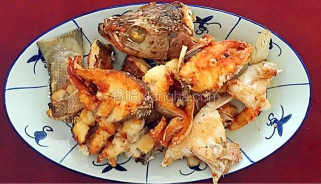 煎好捞出装盘备用