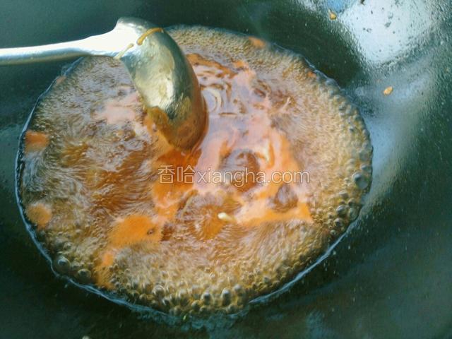 烧开以后勾入水淀粉调成芡汁即可关火