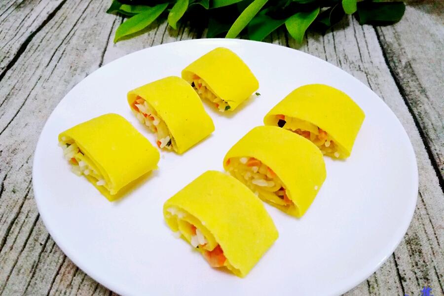 牛奶鸡蛋玉米面饼卷炒饭