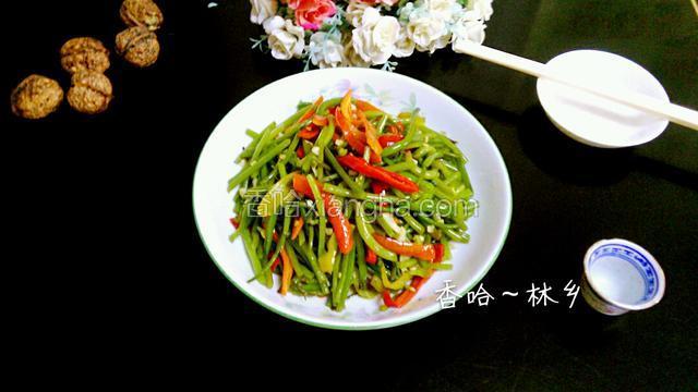 双椒炒红薯杆子