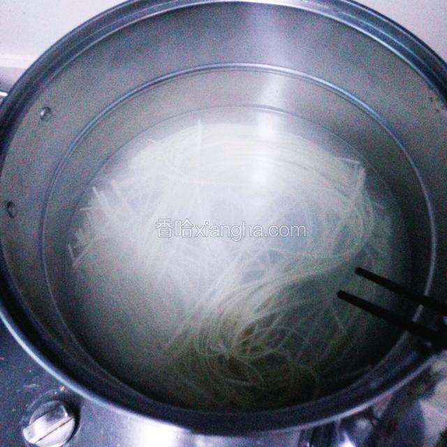 煮面，开锅第一次就可以了