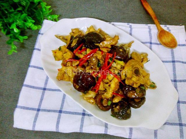 鸡肉炒蘑菇