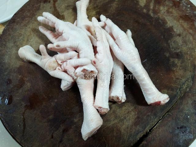 洗净，剪掉指甲