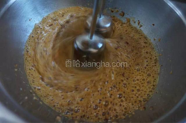 打蛋器高速打发全蛋