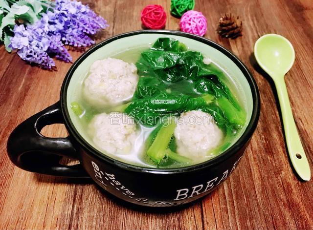 木耳菜肉丸汤