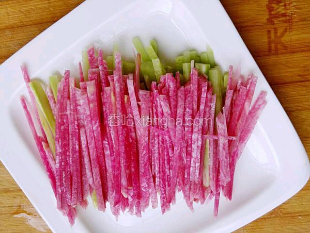 心里美萝卜切丝