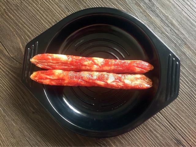 腊肠两根切片
