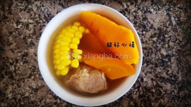 胡萝卜玉米骨头汤