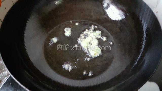 加入葱姜末