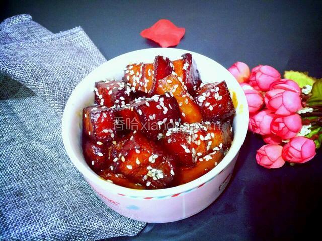 土豆焖红烧肉